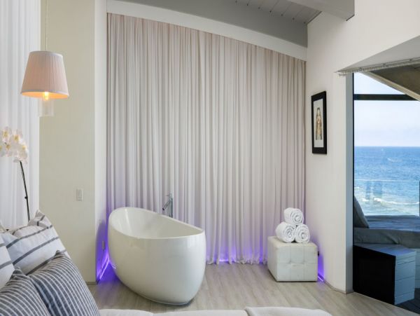 Immaculate Oceanfront Malibu Luxury Rental Private Pool