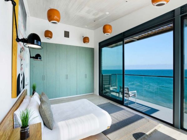 Malibu Oceanfront Luxury Vacation Villa