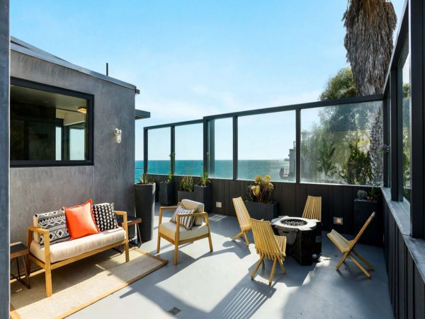 Malibu Oceanfront Luxury Vacation Villa