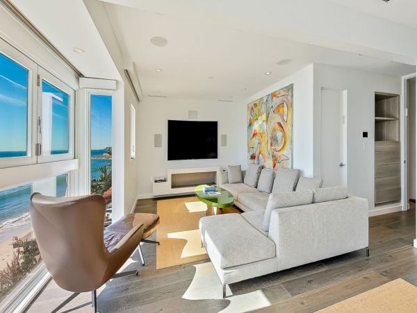 La Costa Beach Ultra-chic and Colorful Estate