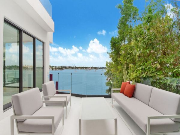 Miami Beach Home 993856