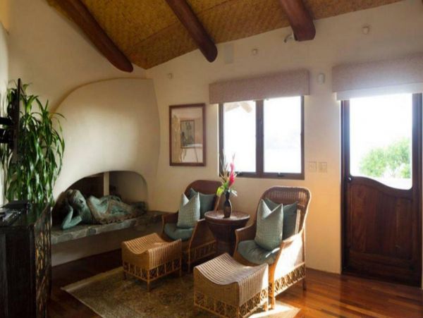 On Beach Kailua Vacation Estate Seven Bedroom
