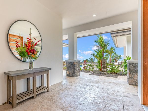 Lahaina Three  Bedroom Ocean View Rental Cottage Sleeps 6