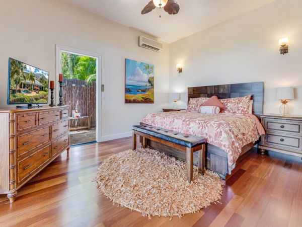 Lovely 3 Bedroom Oceanfront Home in Lahaina with Great Views