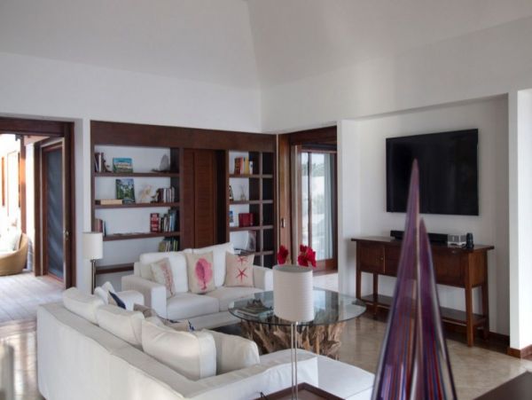 St. Barts Home 993925