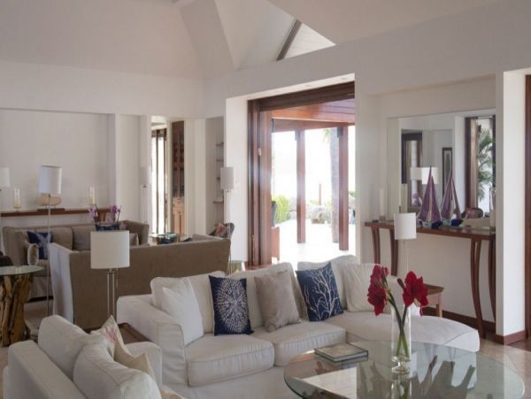 St. Barts Home 993925