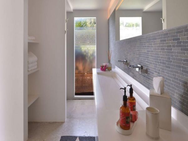 St. Barts Home 993927