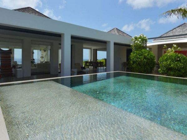 St. Barts Home 993927