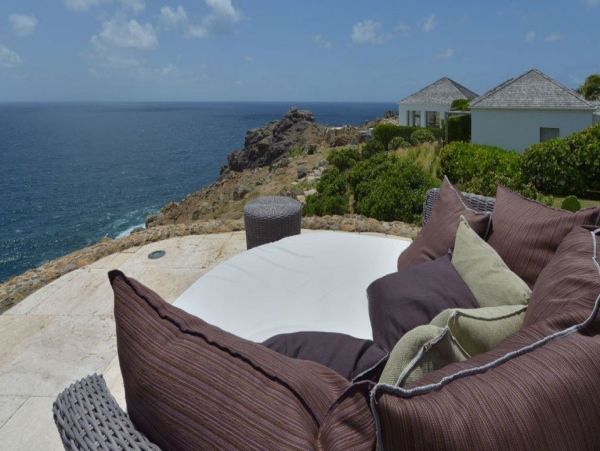 St. Barts Home 993927