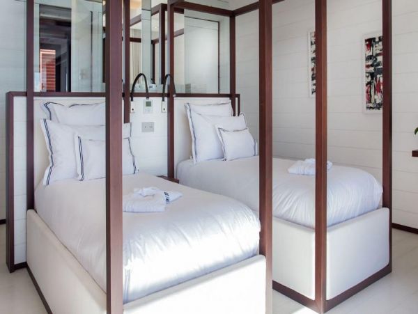 St. Barts Home 993928