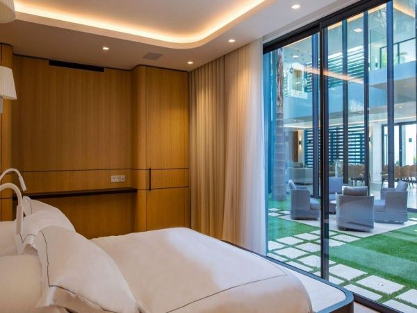 St. Barts Home 993929