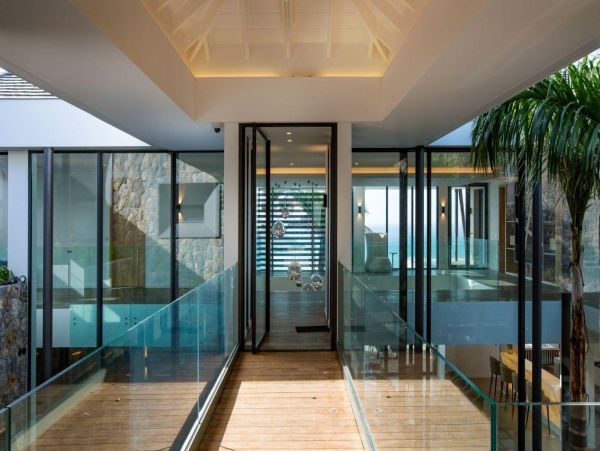 St. Barts Home 993929