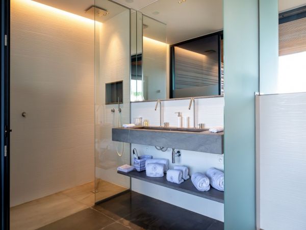 St. Barts Home 993930