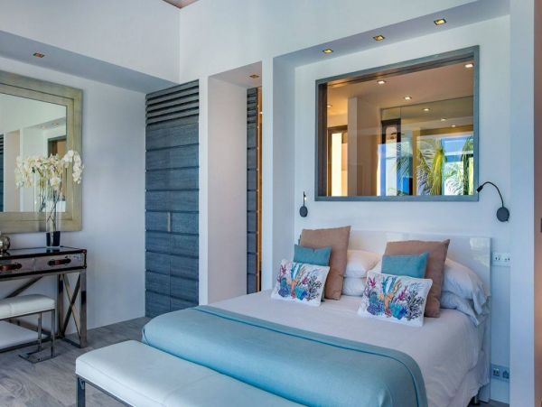 St. Barts Home 993932