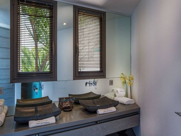 St. Barts Home 993932