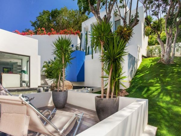 St. Barts Home 993932