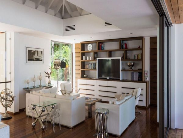 St. Barts Home 993935