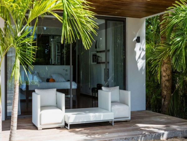 St. Barts Home 993935