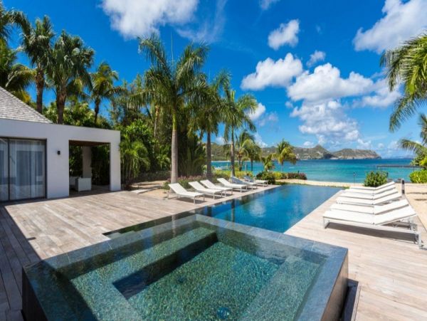 St. Barts Home 993935