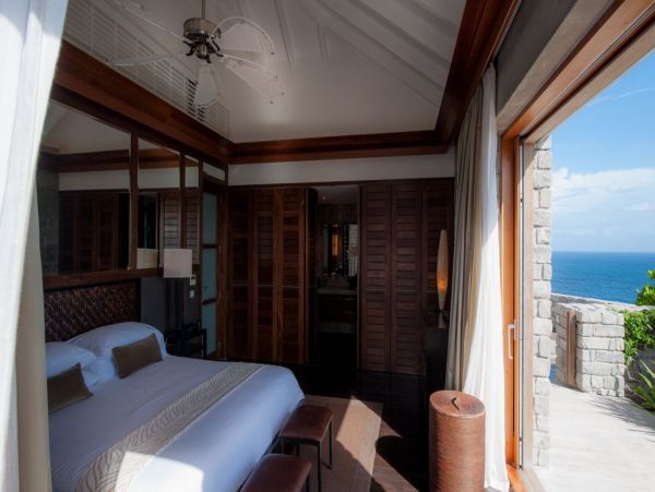 St. Barts Home 993936