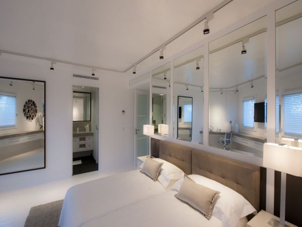St. Barts Home 993936