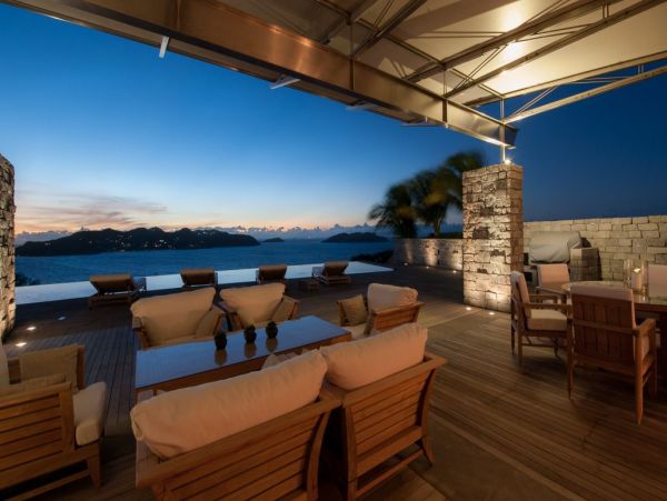 St. Barts Home 993936