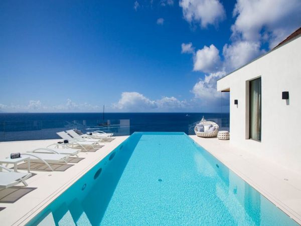 St. Barts Home 993937