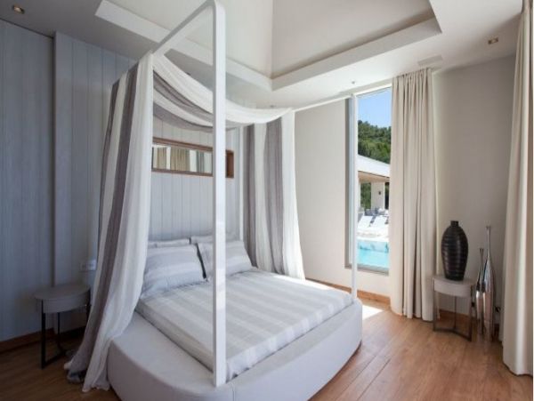 St. Barts Home 993937
