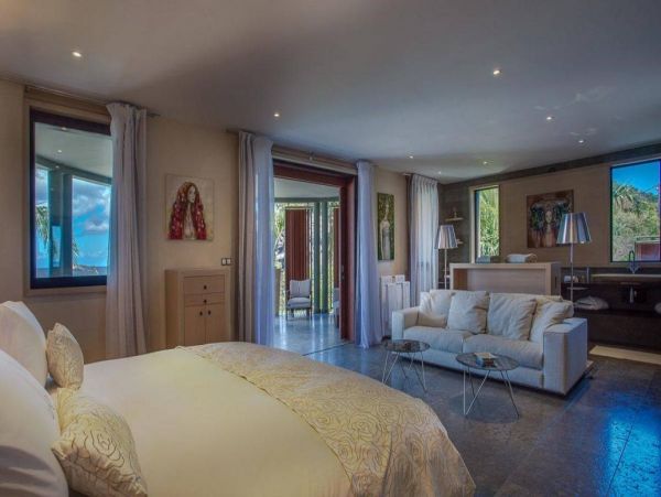 St. Barts Home 993939
