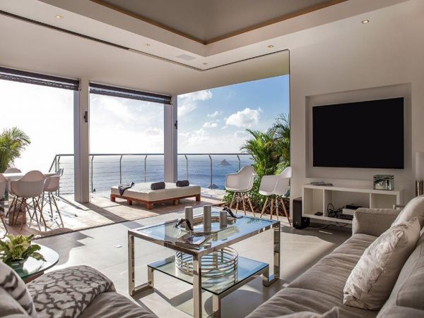 St. Barts Home 993941