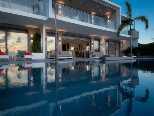 St. Barts Home 993942