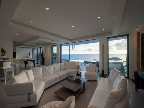 St. Barts Home 993942