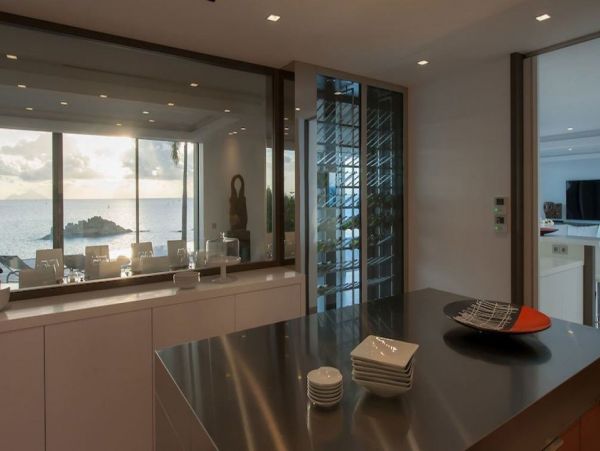 St. Barts Home 993942