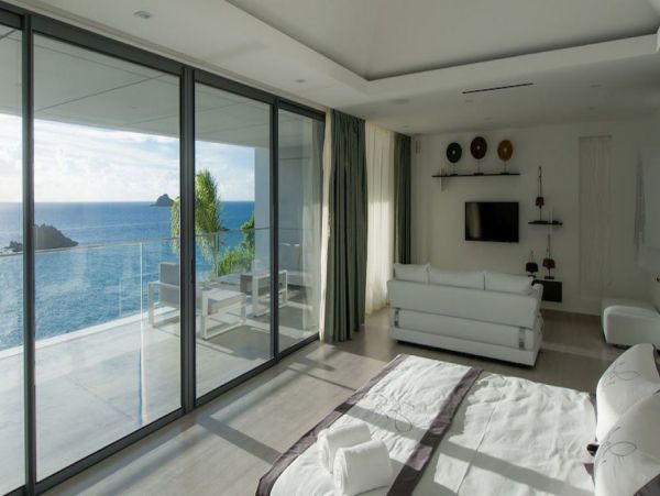 St. Barts Home 993942