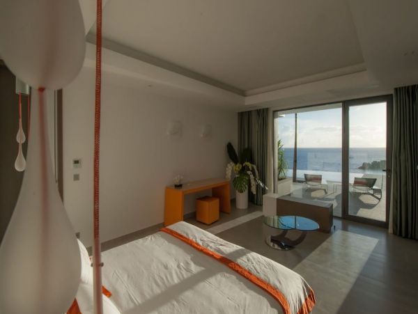 St. Barts Home 993942