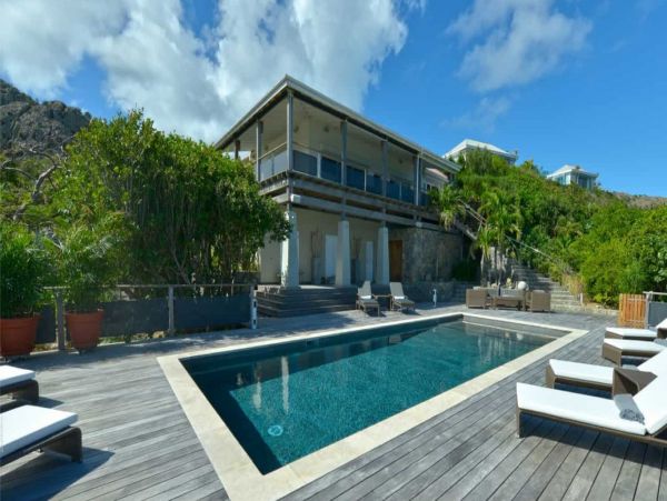 St. Barts Home 993943