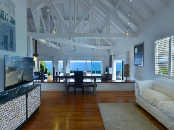St. Barts Home 993943