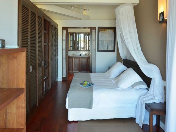 St. Barts Home 993943