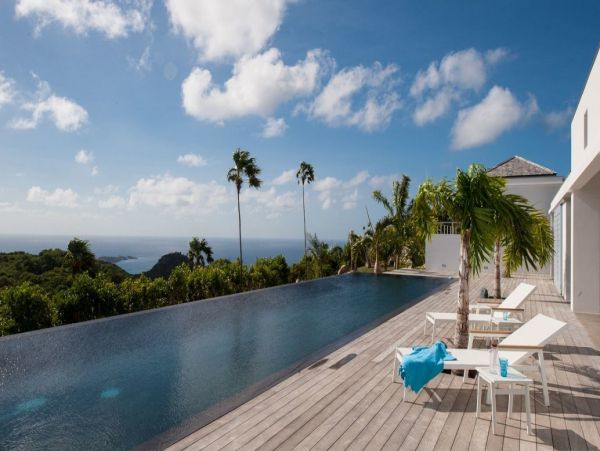 St. Barts Home 993944