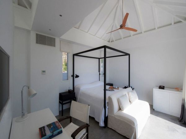 St. Barts Home 993944