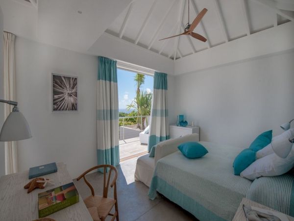 St. Barts Home 993944