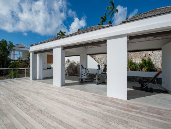 St. Barts Home 993944