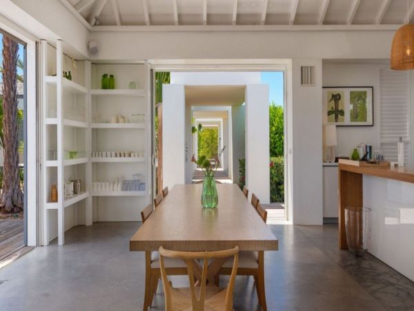 St. Barts Home 993945