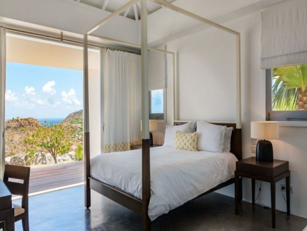 St. Barts Home 993945