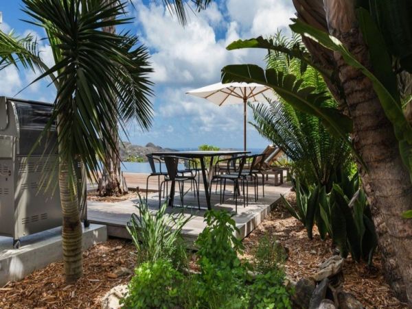 St. Barts Home 993945