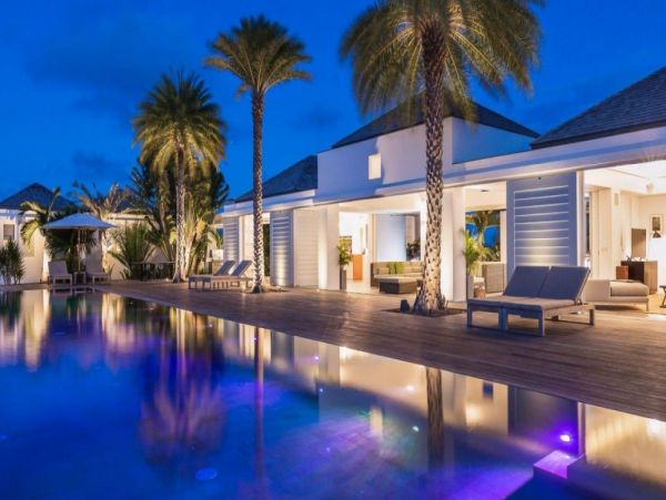 St. Barts Home 993945