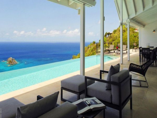 St. Barts Home 993946