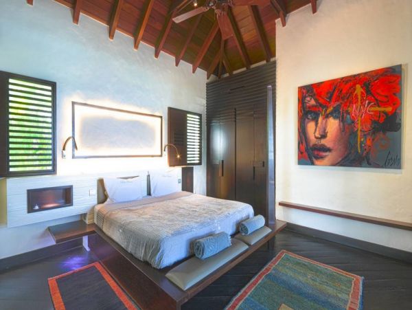 St. Barts Home 993947
