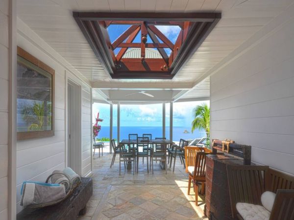 St. Barts Home 993947