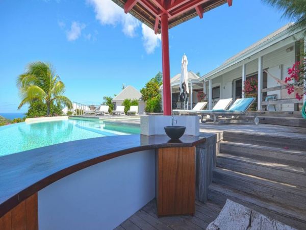 St. Barts Home 993947